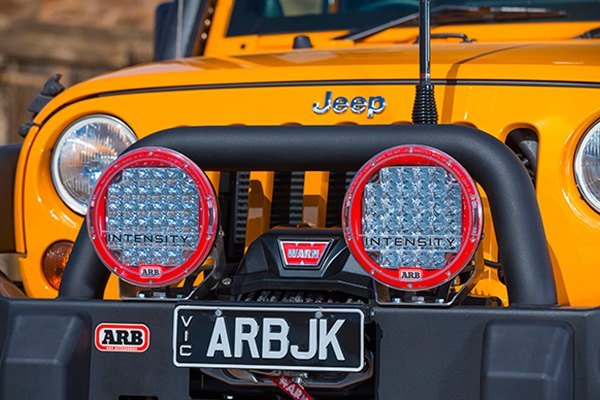 Defensa Delantera ARB® 3450230 Deluxe Winch para Off-Road Jeep JK 07-18