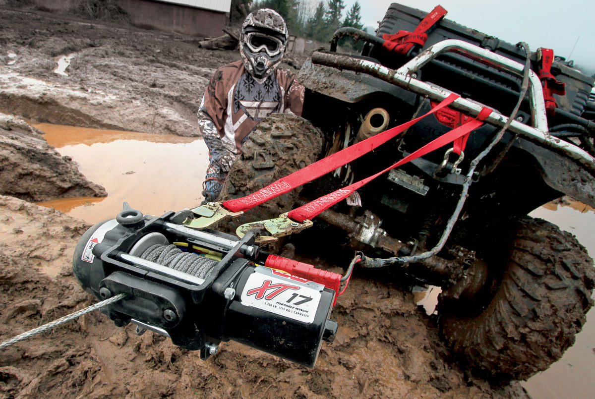 Winch Portátil WARN XT17 1,700 lb con Cuerda Sintética